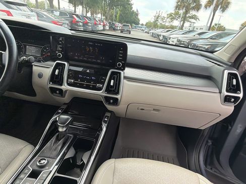 Used 2021 Kia Sorento SX AWD/4WD image 19