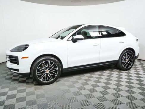 New 2026 Porsche Cayenne Coupe AWD/4WD image 2