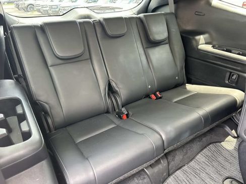 Used 2023 Subaru Ascent Limited AWD/4WD image 29