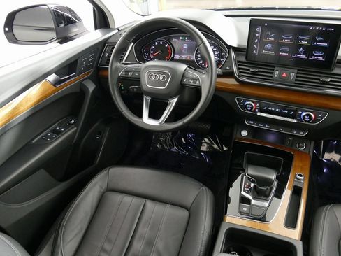 Used 2022 Audi Q5 2.0T Premium w/ Convenience Package image 25