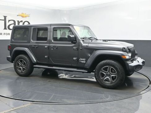 Used 2018 Jeep Wrangler Unlimited Sport S AWD/4WD image 6