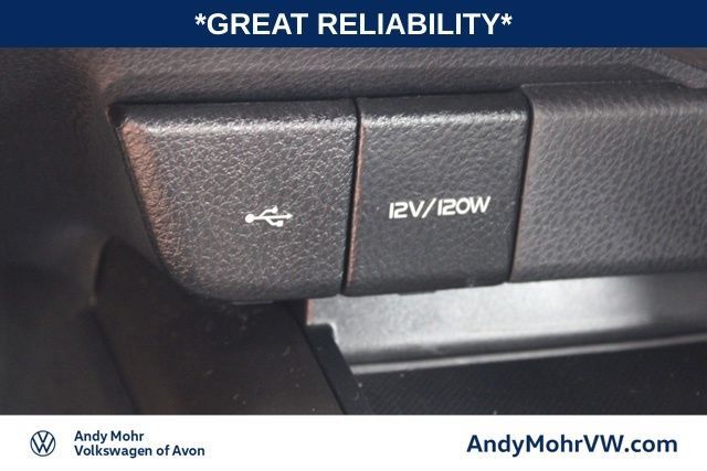 Used 2024 Toyota Camry SE FWD image 35