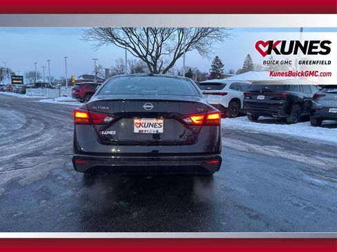 Used 2023 Nissan Altima 2.5 SV image 8