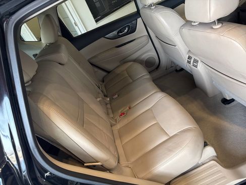 Used 2015 Nissan Rogue SL w/ SL Premium Package image 17