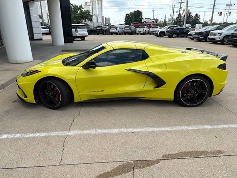 Used 2023 Chevrolet Corvette Stingray Preferred Conv w/ Z51 Performance Package RWD image 1
