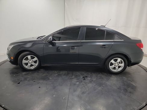 Used 2016 Chevrolet Cruze LT image 4