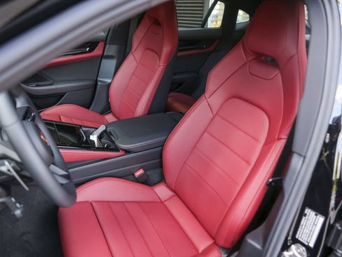 New 2026 Porsche Panamera image 5