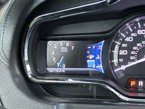 Used 2014 Lincoln MKT AWD w/ Equipment Group 201A image 29