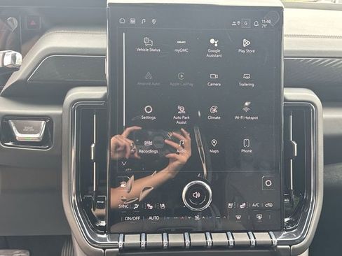 New 2026 GMC Yukon AT4 AWD/4WD image 16