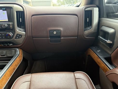 Used 2017 Chevrolet Silverado 3500 High Country w/ Duramax Plus Package image 9