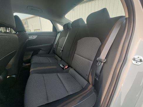 Used 2024 Kia Forte LXS w/ LXS Technology Package FWD image 22