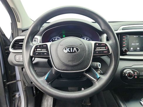 Used 2020 Kia Sorento LX image 14
