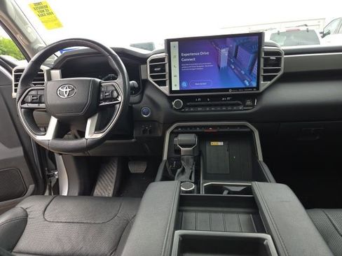 Used 2024 Toyota Tundra Limited image 8