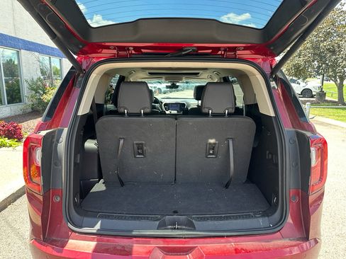 Used 2020 GMC Acadia Denali w/ Technology Package AWD/4WD image 14