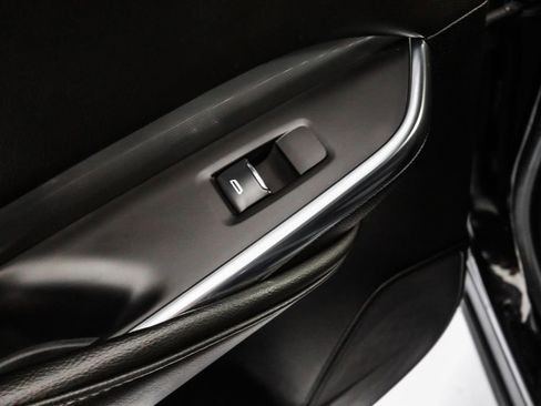 Used 2025 Cadillac XT4 Premium Luxury image 53