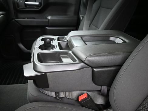 Used 2022 Chevrolet Silverado 1500 Custom Trail Boss image 22