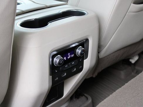 Used 2021 GMC Yukon Denali image 21