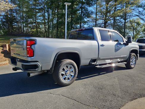 New 2026 Chevrolet Silverado 3500 High Country w/ High Country Premium Package AWD/4WD image 6