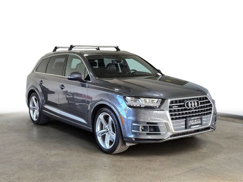 Used 2019 Audi Q7 3.0T Prestige w/ Prestige Package image 3