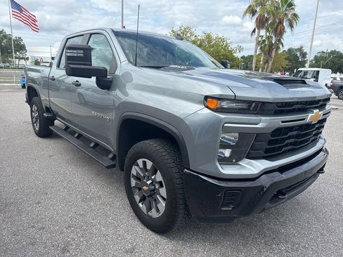 Used 2024 Chevrolet Silverado 2500 Custom w/ Custom Value Package AWD/4WD image 4