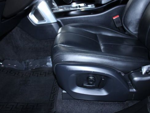 Used 2016 Land Rover Range Rover image 15
