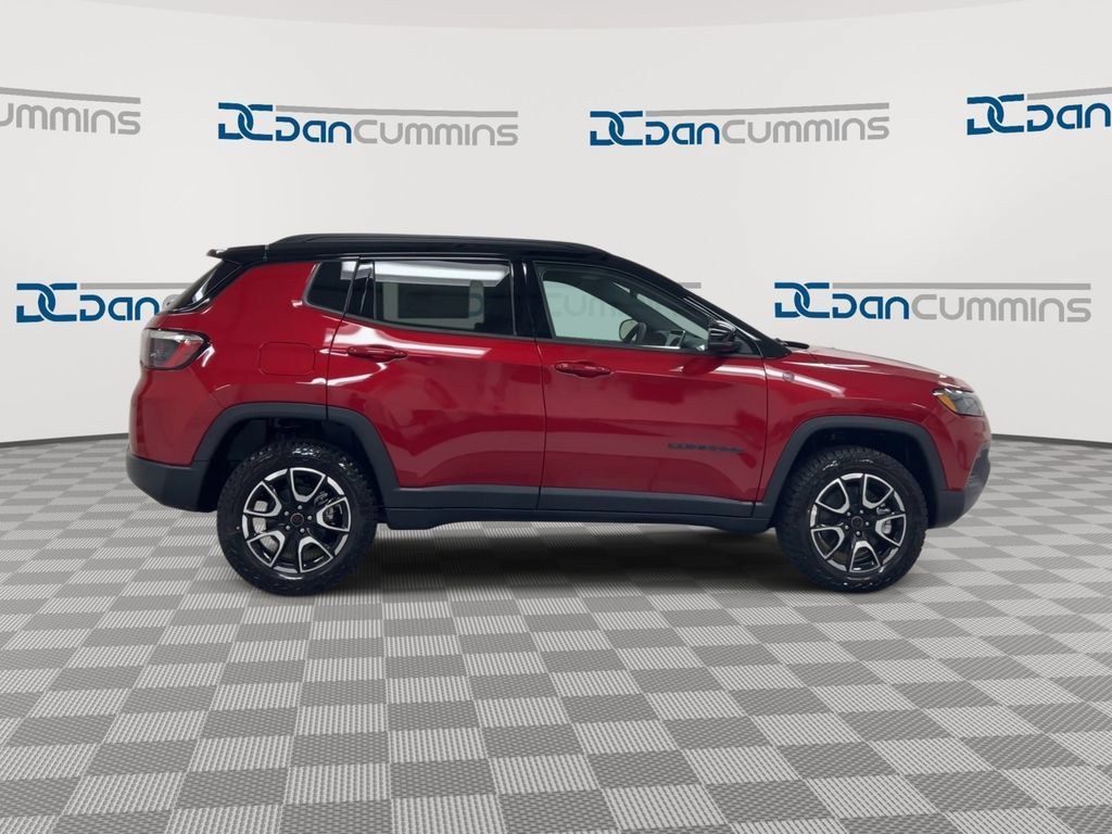 New 2026 Jeep Compass Trailhawk AWD/4WD image 9