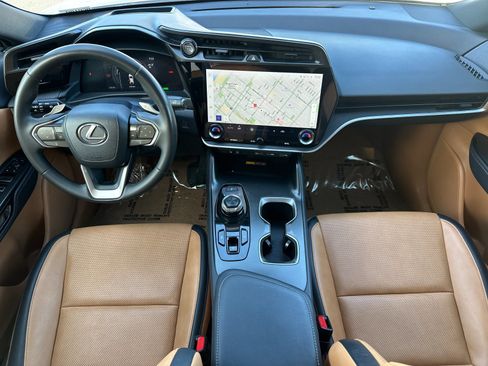 Used 2023 Lexus RZ 450e Premium image 14