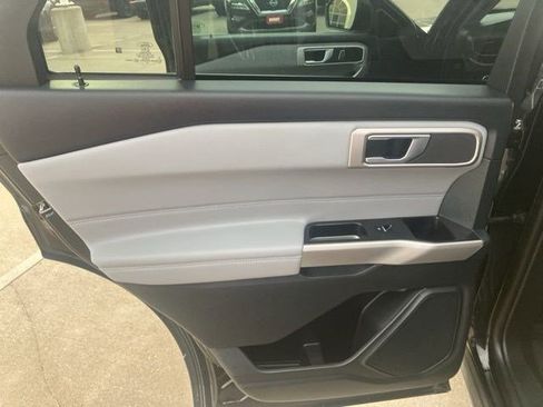 Used 2023 Ford Explorer XLT w/ Equipment Group 202A AWD/4WD image 22