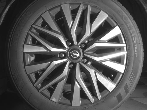 Used 2025 Nissan Altima 2.5 SV image 14