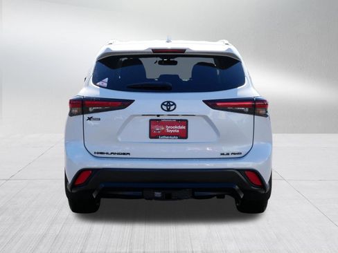 Certified 2026 Toyota Highlander XLE image 5