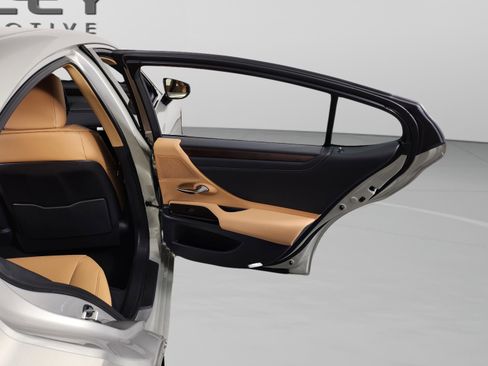 New 2025 Lexus ES 350 w/ Premium Package image 30