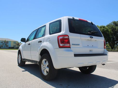Used 2012 Ford Escape XLS FWD image 7