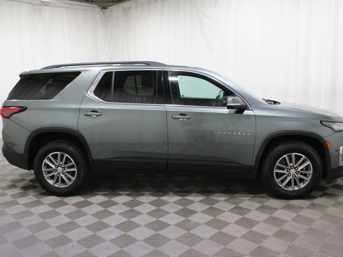 Used 2023 Chevrolet Traverse LT image 35