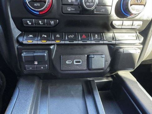 Used 2021 Chevrolet Silverado 1500 High Country w/ Technology Package RWD image 34