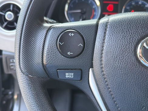 Used 2019 Toyota Corolla LE FWD image 20