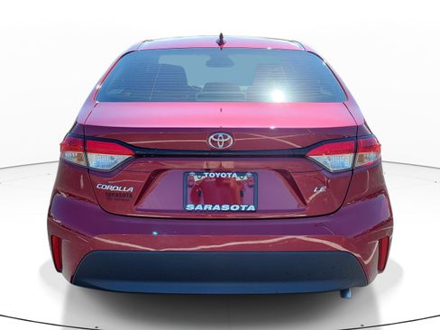 Certified 2025 Toyota Corolla LE FWD image 5