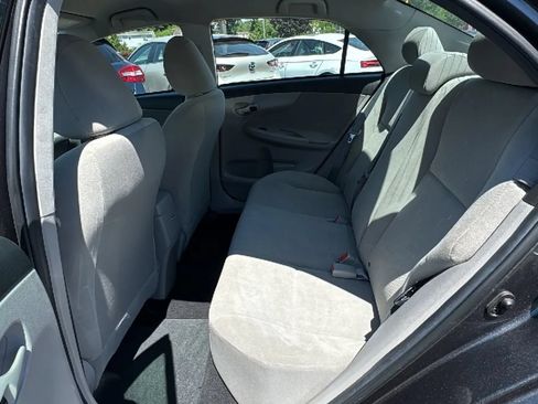 Used 2013 Toyota Corolla L FWD image 15