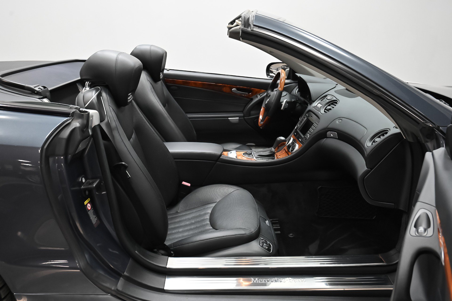Used 2009 Mercedes-Benz SL 550 image 29