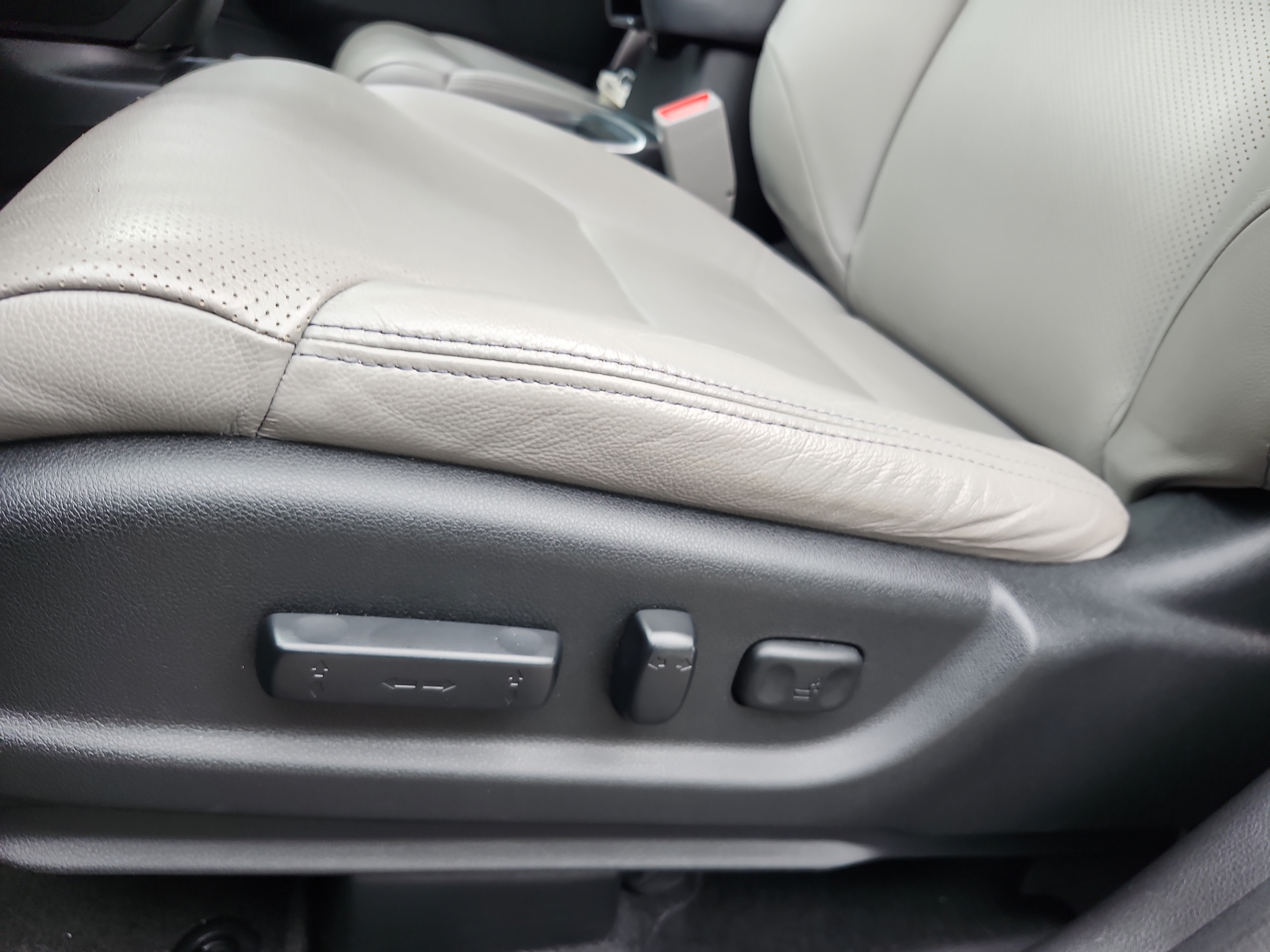 Used 2015 Honda CR-V Touring image 16
