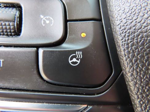 Used 2022 Buick Envision Preferred AWD/4WD image 13