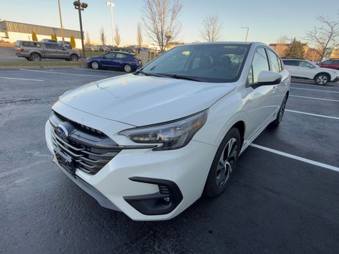 Certified 2025 Subaru Legacy Premium w/ Popular Package #1A image 7