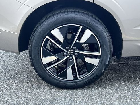 New 2026 Volvo XC60 B5 Plus w/ Climate Package image 12