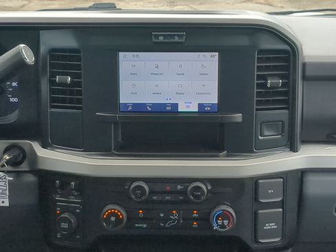 Certified 2025 Ford F250 XLT AWD/4WD image 16