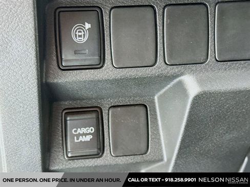 Used 2024 Nissan Frontier SV w/ Technology Package RWD image 10