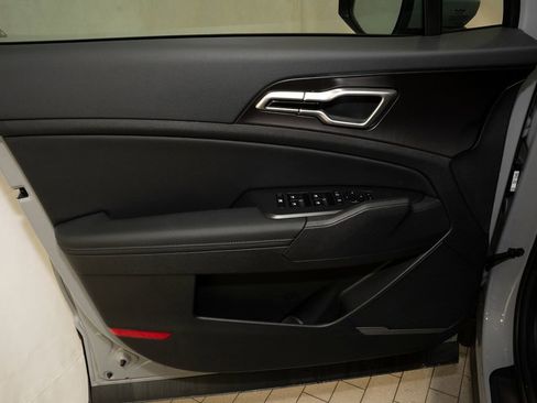 New 2026 Kia Sportage AWD Hybrid image 13