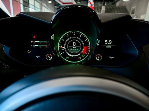 Used 2022 Aston Martin V8 Vantage Coupe image 27