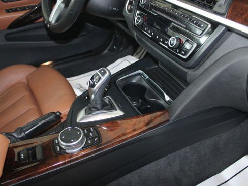 Used 2016 BMW 428i Convertible RWD image 23