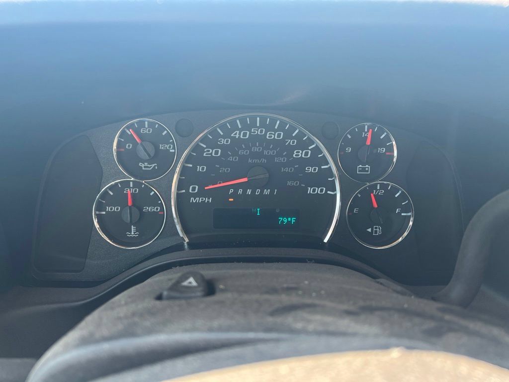 Used 2024 Chevrolet Express 3500 w/ Power Convenience Package RWD image 19