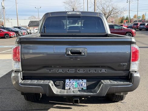 Used 2022 Toyota Tacoma TRD Pro image 6