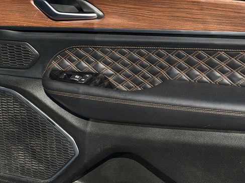 Used 2021 Jeep Grand Cherokee L Summit w/ Advanced Protech Group IV image 26